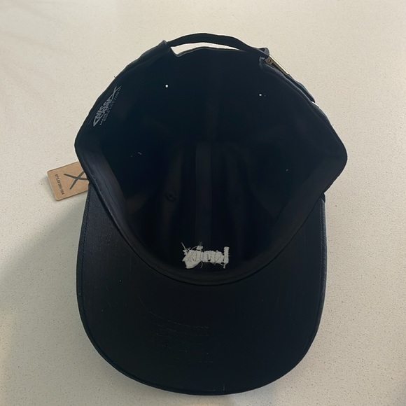 BNWT KNIX ACTIVE CAP O/S - Picture 6 of 7